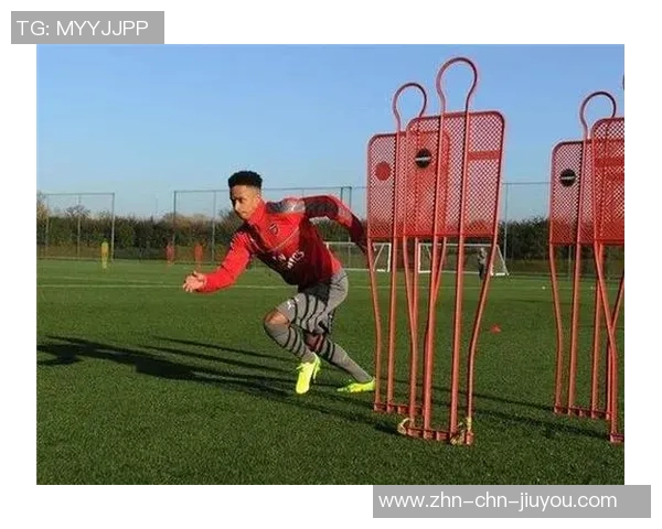 重生之足球经理：从草根到冠军的逆袭之路与梦想追逐